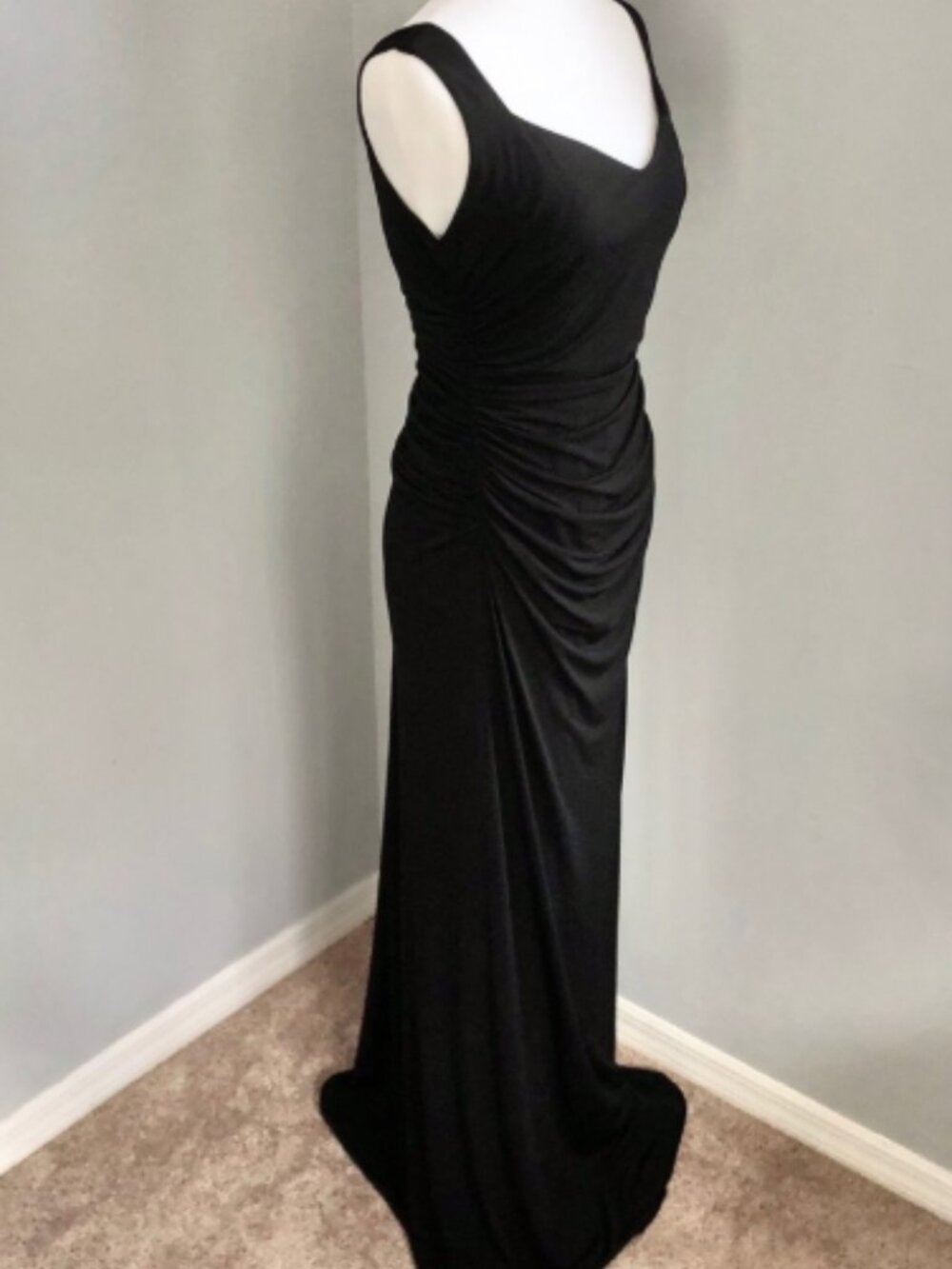 Laundry by Shelli Segal  Evening Gown 2PETITE - Picture 2 of 3